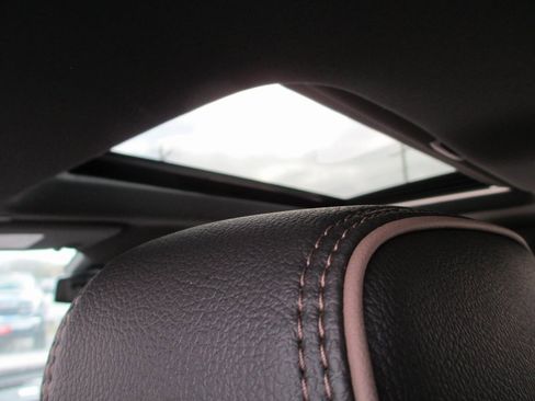 New 2026 GMC Canyon Denali image 13