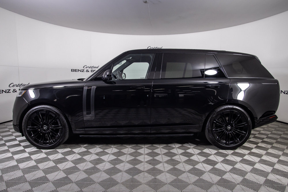 Used 2024 Land Rover Range Rover Long Wheelbase SE AWD/4WD image 11