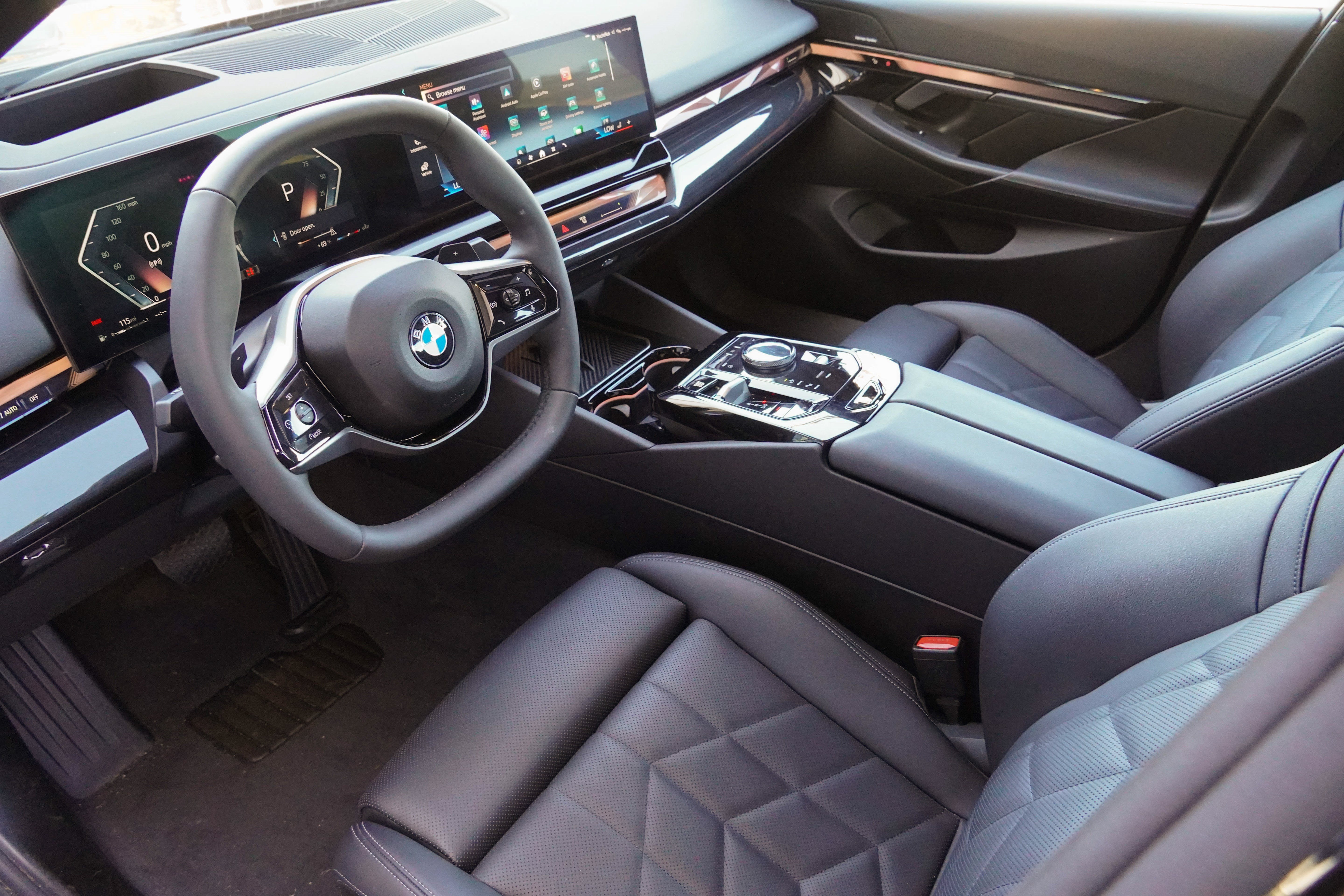 Certified 2025 BMW 540i xDrive AWD/4WD image 6