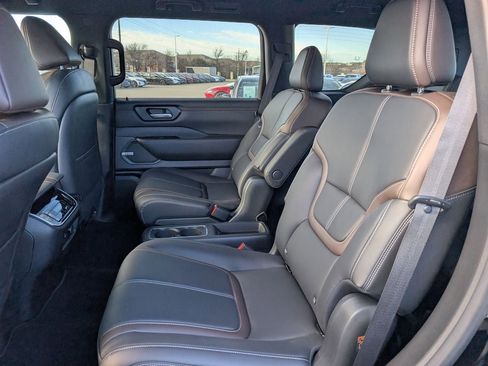 New 2026 Nissan Armada SL w/ Captain's Chari Seat Package AWD/4WD image 19