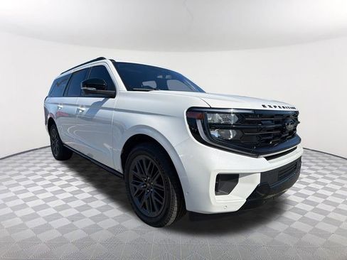 Used 2025 Ford Expedition Max Platinum w/ Stealth Performance Package image 3