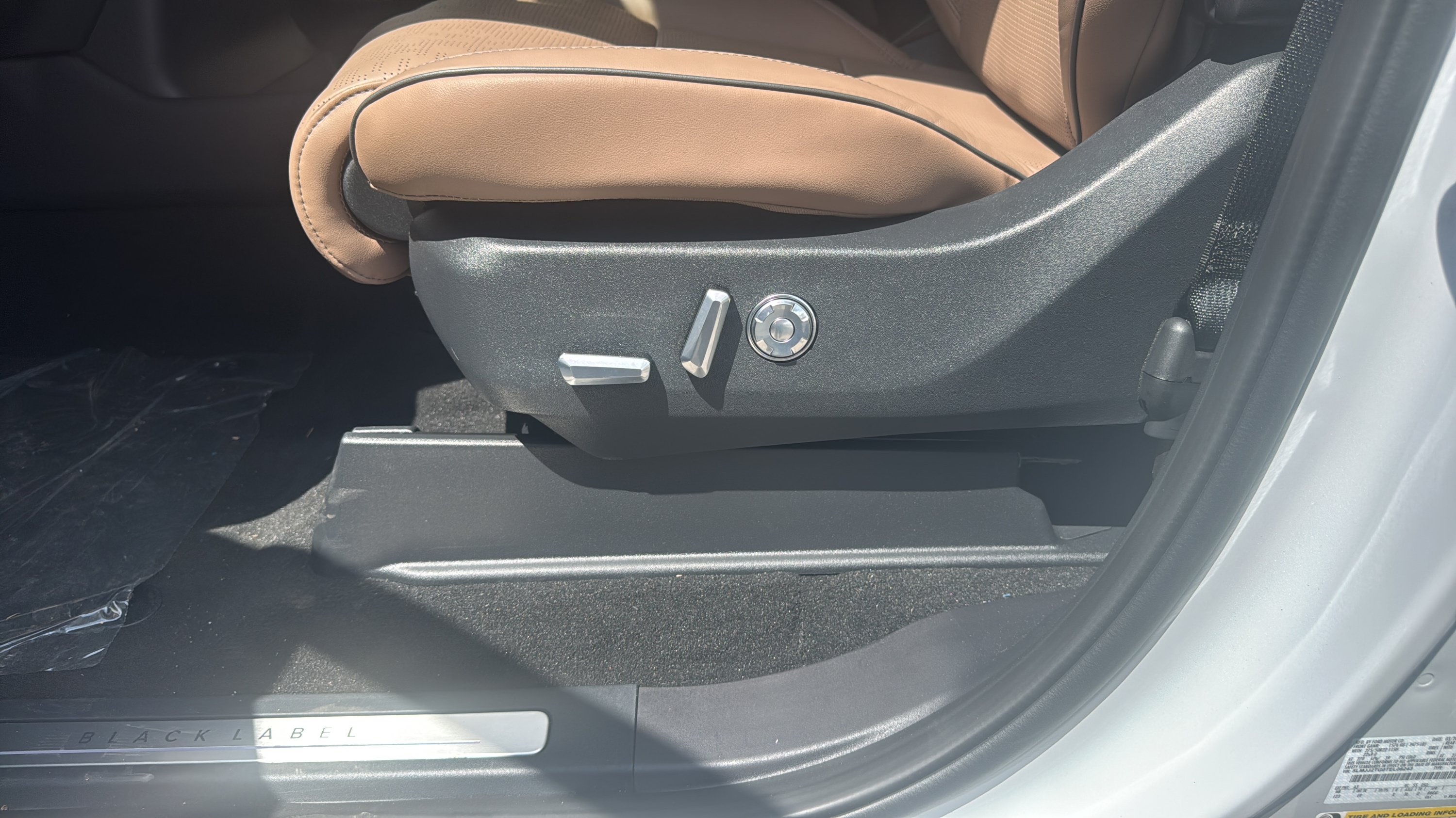 New 2026 Lincoln Navigator Black Label AWD/4WD image 10
