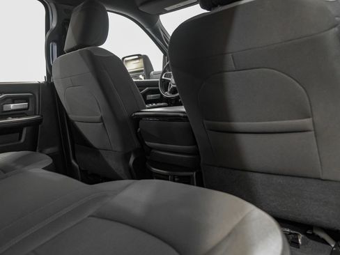 Used 2024 RAM 3500 Big Horn image 37