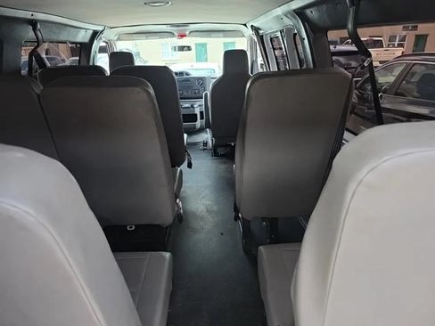 Used 2014 Ford E-250 and Econoline 250 w/ Power Group RWD image 7