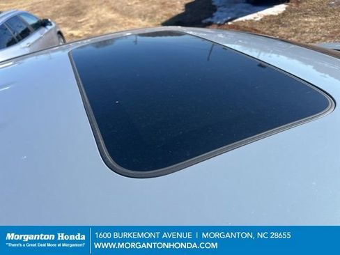 Used 2023 Honda Odyssey Elite image 12