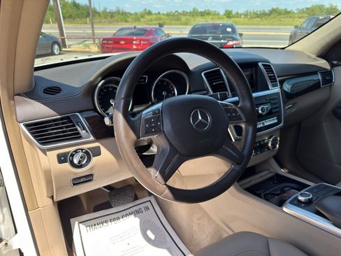 Used 2016 Mercedes-Benz GL 450 4MATIC image 27