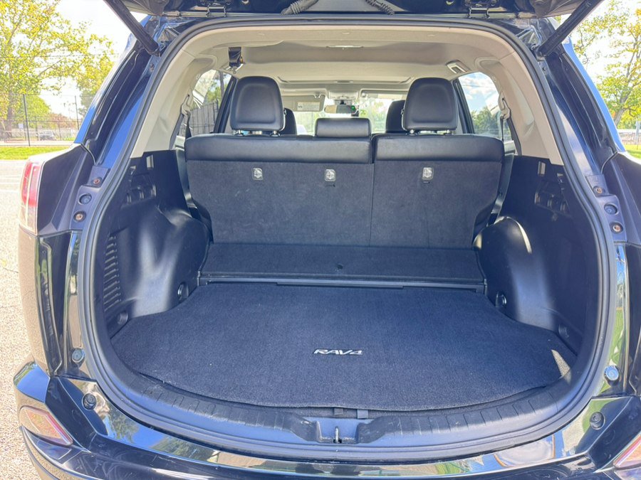 Used 2016 Toyota RAV4 Limited AWD/4WD image 8