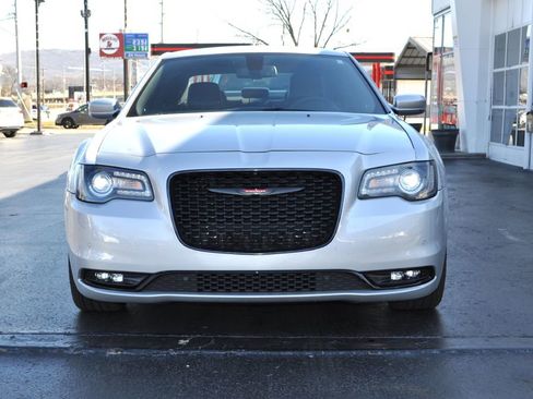 Used 2023 Chrysler 300 S w/ Comfort Group image 2
