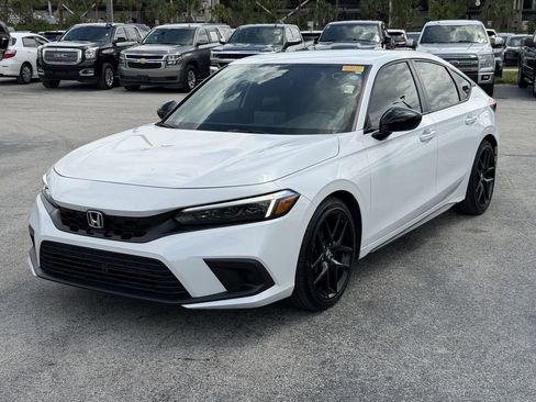 Used 2024 Honda Civic Sport image 9
