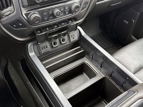 Used 2015 GMC Sierra 2500 SLT w/ All-Terrain HD Package image 30