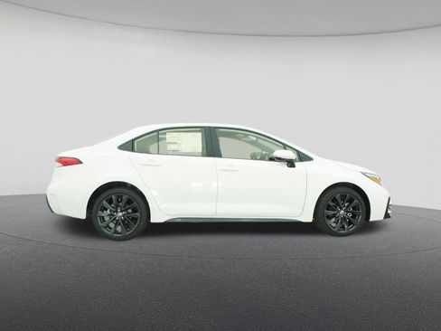 New 2026 Toyota Corolla SE image 27