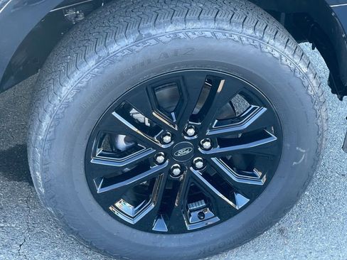 New 2025 Ford F150 Lariat w/ Equipment Group 501A Mid image 28