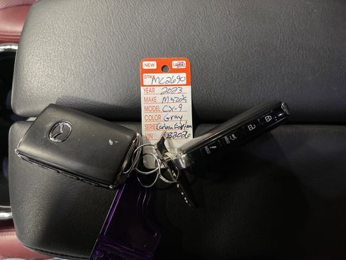 Used 2023 MAZDA CX-9 Carbon Edition image 32