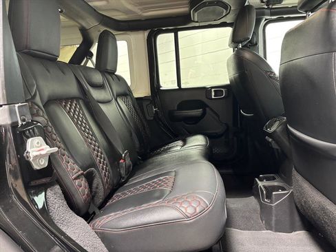 Used 2020 Jeep Wrangler Unlimited Sport S image 36