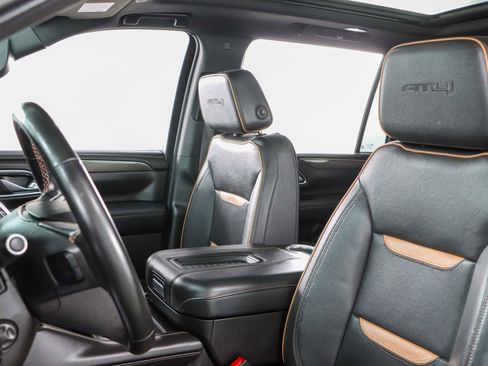 Used 2023 GMC Yukon XL AT4 image 27