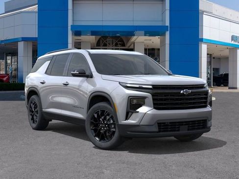 New 2026 Chevrolet Traverse LT w/ Midnight/Sport Edition image 7