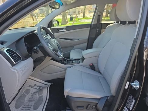 Used 2019 Hyundai Tucson SEL image 2