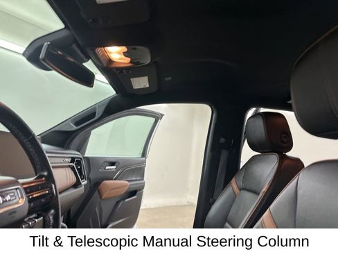 Used 2023 GMC Canyon AT4 w/ AT4 Premium Package image 32