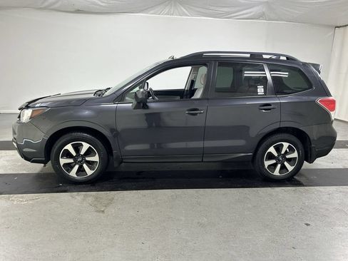 Used 2017 Subaru Forester 2.5i Premium AWD/4WD image 6
