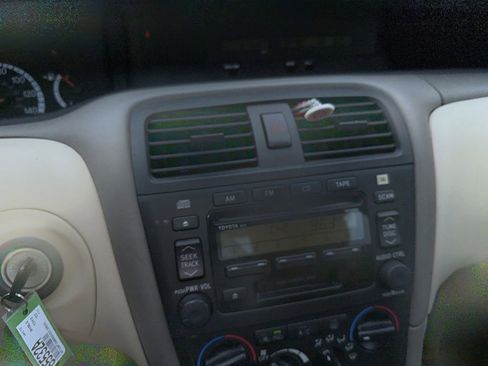Used 2002 Toyota Avalon FWD image 19