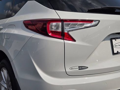 Used 2023 Acura RDX AWD w/ Advance Package image 9