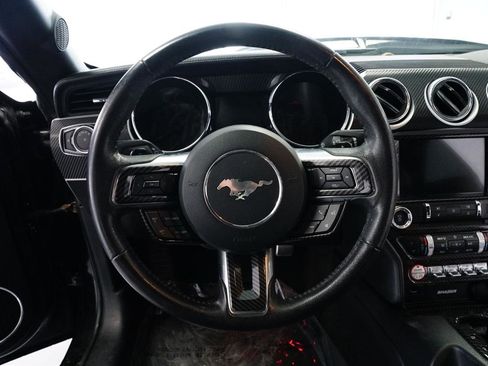 Used 2017 Ford Mustang Premium image 14