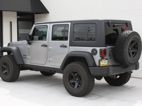 Used 2017 Jeep Wrangler Unlimited Sport w/ Quick Order Package 24S AWD/4WD image 25