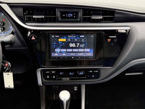 Used 2017 Toyota Corolla SE w/ Carpet Mat Package (TMS) image 20