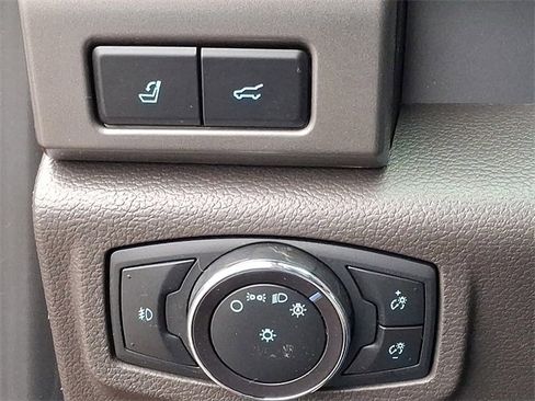 Used 2020 Ford Expedition Max XLT w/ Equipment Group 202A image 27