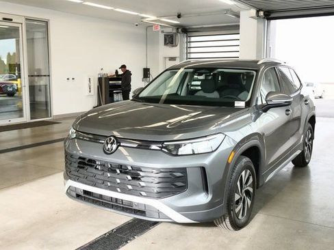 New 2026 Volkswagen Tiguan S image 3