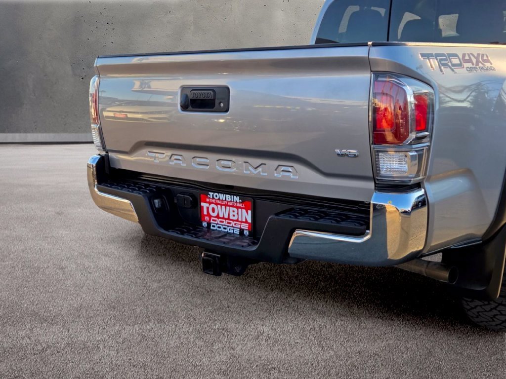 Used 2020 Toyota Tacoma TRD Off-Road AWD/4WD image 5