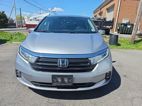 Used 2023 Honda Odyssey EX-L image 3
