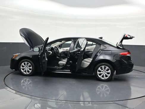 Used 2025 Toyota Corolla LE w/ Convenience Package FWD image 36