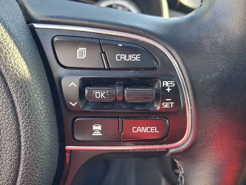 Used 2018 Kia Niro Touring w/ Paint Protection Package image 20