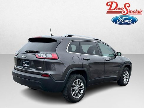 Used 2019 Jeep Cherokee Latitude Plus image 7