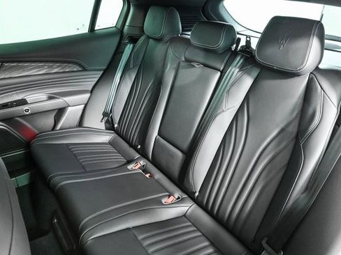 New 2025 Maserati Grecale GT image 21