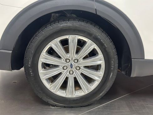 Used 2020 Ford Explorer Limited image 23