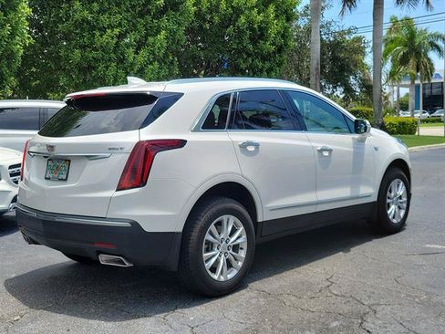 Certified 2022 Cadillac XT5 Luxury FWD image 3