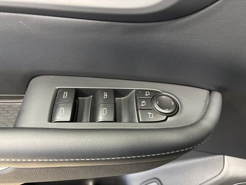 Used 2026 Buick Enclave Preferred FWD image 34