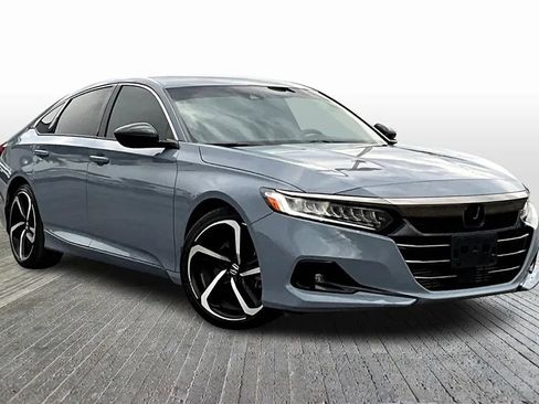 Used 2022 Honda Accord Sport image 3