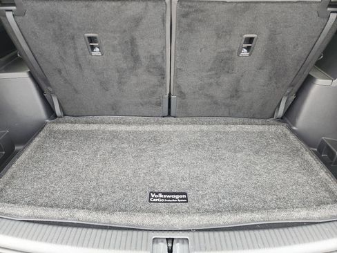 Used 2025 Volkswagen Atlas SEL Premium R-Line image 37