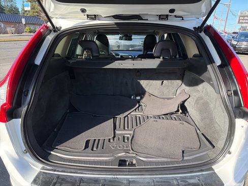 Used 2013 Volvo XC60 T6 image 6