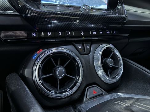 Used 2017 Chevrolet Camaro SS image 15