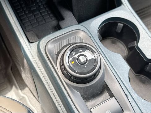 Used 2025 Ford Maverick Lariat AWD/4WD image 17