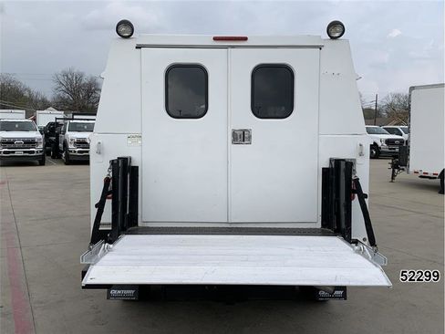 Used 2019 RAM 2500 Tradesman image 11