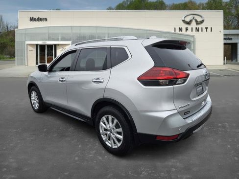 Used 2020 Nissan Rogue SV image 5