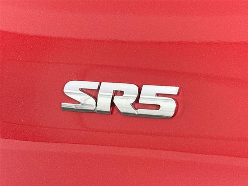 Certified 2024 Toyota 4Runner SR5 Premium AWD/4WD image 15