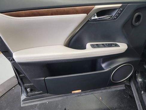 Used 2020 Lexus RX 350L Premium w/ Premium Package AWD/4WD image 13