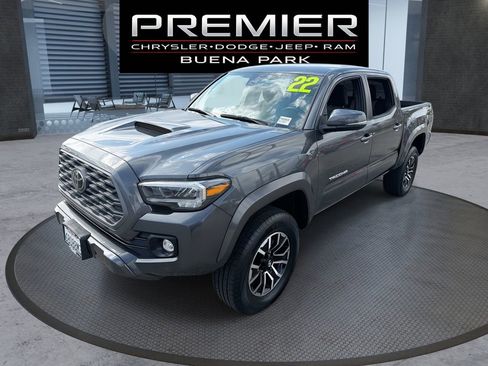 Used 2022 Toyota Tacoma TRD Sport w/ Technology Package RWD image 1