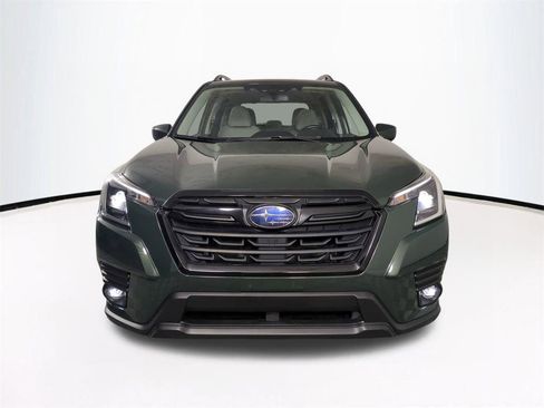 Used 2024 Subaru Forester Premium image 3